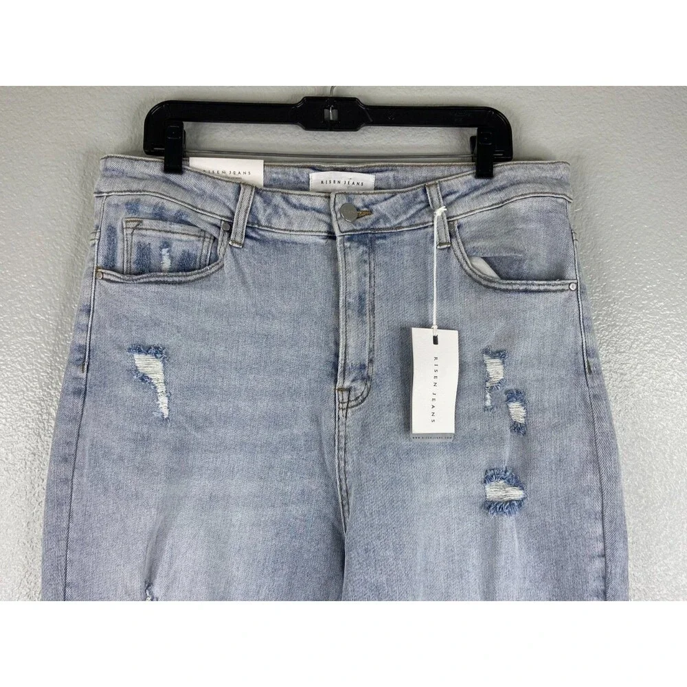 Risen Women 1XL Jeans Boyfriend Fit Straight Leg Distressed Light Wash NWT - Picture 2 of 16